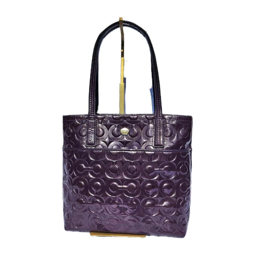Coach Embossed Patent Leather Peyton Signature C Tote in Plum F26901